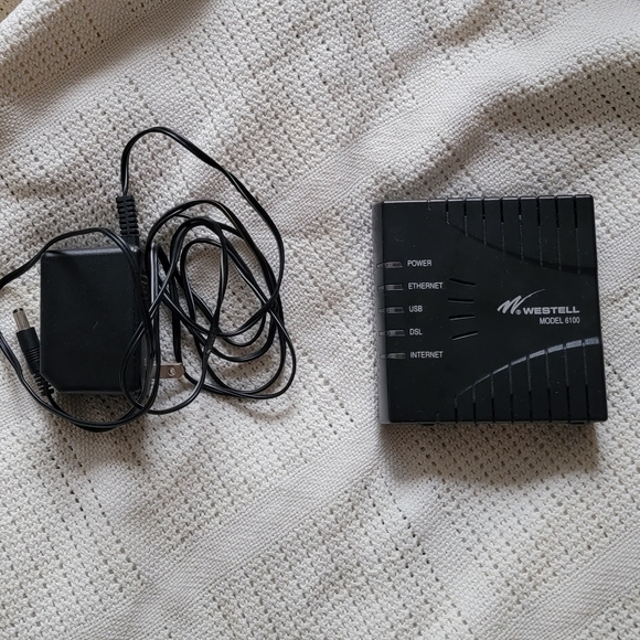 WESTELL 6100 E90-610015-06 DSL Internet Router -AC Power - Picture 9 of 9